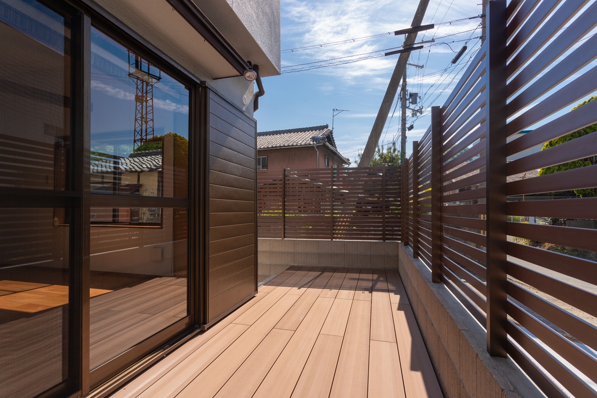 ウッドデッキ